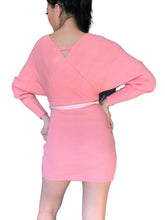 Cargar imagen en el visor de la galería, V-neck Long sleeve body dress
