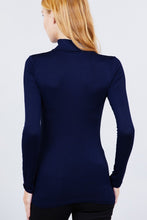 Cargar imagen en el visor de la galería, Turtle Neck Rayon Jersey Top
