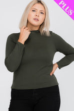 Cargar imagen en el visor de la galería, Plus Size Mock Neck Solid Top
