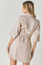 Cargar imagen en el visor de la galería, Drop Shoulder With Saist Tie Belted Dress
