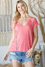 Cargar imagen en el visor de la galería, Short Sleeve V Neck Top
