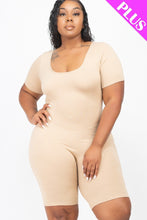 Cargar imagen en el visor de la galería, Plus Size Short Sleeve Bodycon Romper
