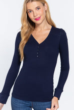 Cargar imagen en el visor de la galería, Long Slv V-neck Placket Thermal Top
