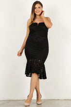 Cargar imagen en el visor de la galería, Plus Size Lace, Strapless Bodycon Midi Dress
