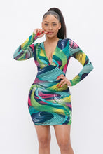 Cargar imagen en el visor de la galería, Long Sleeve Printed V-neck Dress
