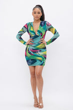 Cargar imagen en el visor de la galería, Long Sleeve Printed V-neck Dress
