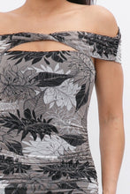 Cargar imagen en el visor de la galería, Printed Mesh Off Shoulder Dress
