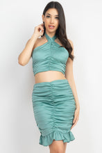 Cargar imagen en el visor de la galería, Halter Neck Crop Top &amp; Skirts Set
