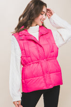 Cargar imagen en el visor de la galería, Zip Up Button Puffer Vest With Waist Toggles
