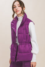 Cargar imagen en el visor de la galería, Zip Up Button Puffer Vest With Waist Toggles
